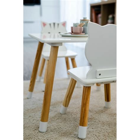 vaikiškas staliukas su krepšiu daiktams