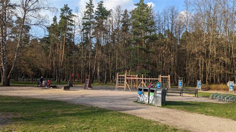 Kūnos parko gyvūnai ir žaidimų aikštelė