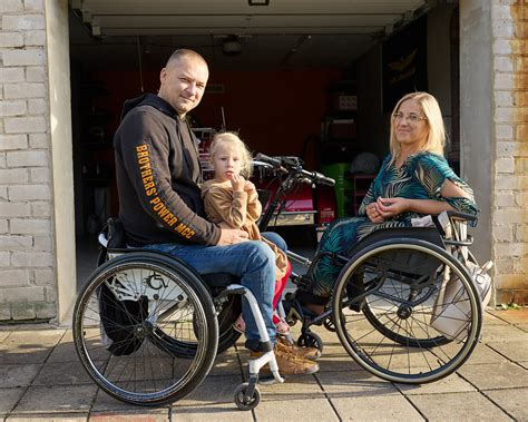 vaikas su negalia ir jo šeima