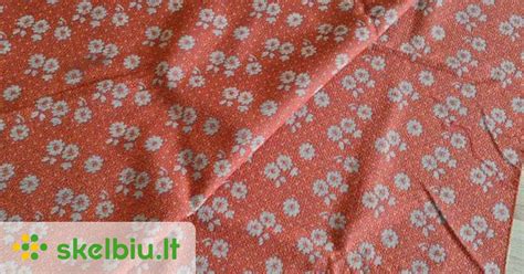 senovinis audinio gabalas, kuriuo moterys nešiodavo vaikus