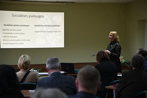 Darbuotojų susitikimas socialinės globos namuose