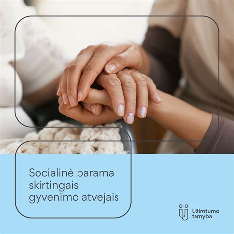 Gyventojai bendrauja užimtumo kambaryje