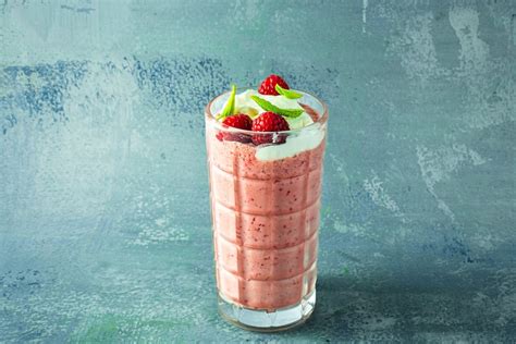 sulčių ir daržovių kokteilis