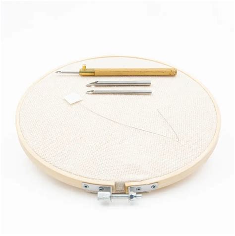 Siuvinėjimo rinkinio turinys