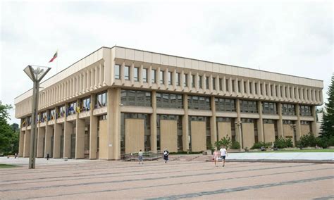 teismo rūmų pastatas