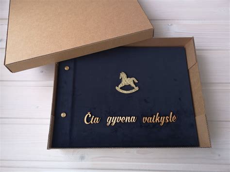 vaikiškas nuotraukų albumas su užrašu