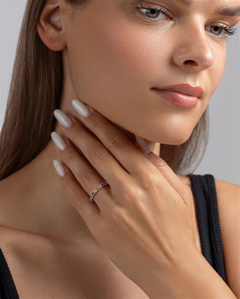 Įvairiaspalviai safyrai