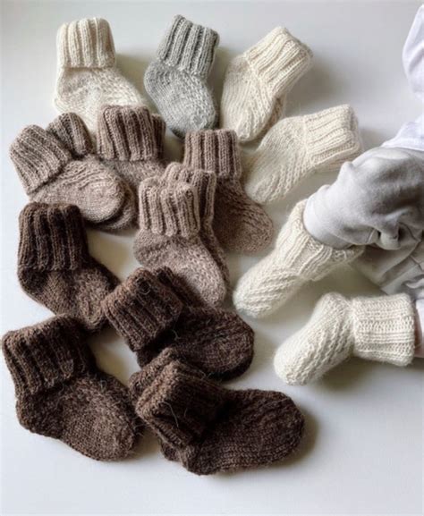 vaikiškos kojinytės iš islandiškos vilnos