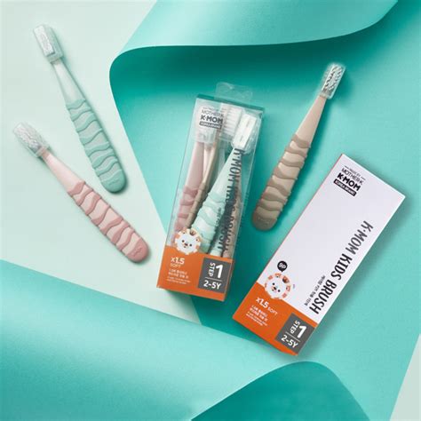 Įvairūs Jordan vaikiškų dantų šepetėlių modeliai