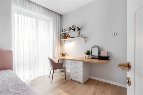 Vaiko kambario langų apdailos