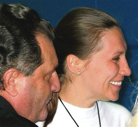 Šabtajus Kalmanovičius su žmona Ana Archipova ir dvyniais