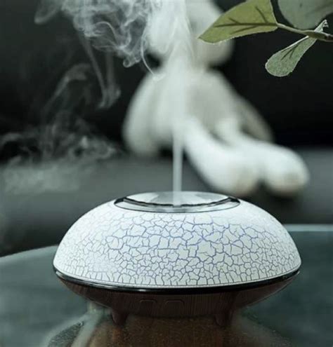 Aromaterapijos priemonės: eteriniai aliejai ir difuzorius