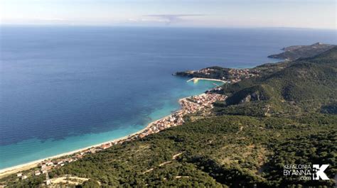 poros bendraujanti kavinėje