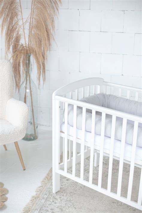 Priedai vaikiškoms lovoms