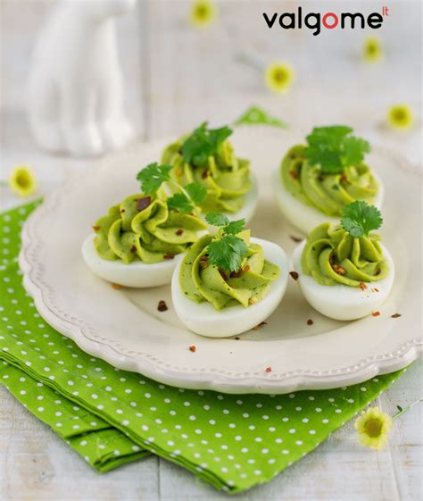 kiaušiniai skirtinguose skysčiuose