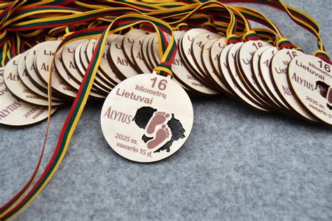 Natural Beauty Awards 2020 medalis su beržo lapo simboliu