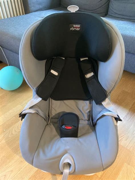 Britax Römer King II ATS su vaiku
