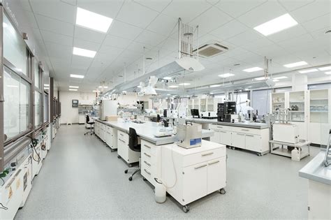 laboratorija, atliekama kraujo analizė