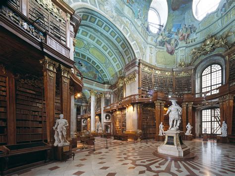 Viduramžių vienuolyno biblioteka
