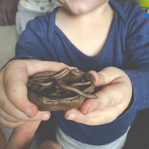 vaikų molio lipdiniai