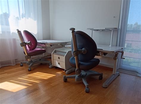 augančios kėdės ir stalai vaikams