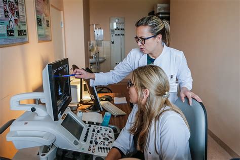 Simbolinis paveikslėlis, vaizduojantis greitą medicininę pagalbą