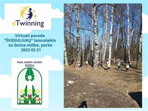 šeima žygiuoja miške