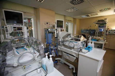 Naujagimių intensyvios terapijos skyrius