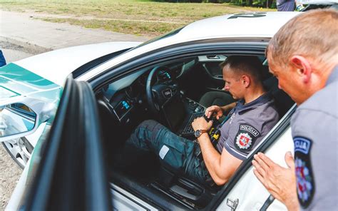 Teisėsaugos pareigūnai