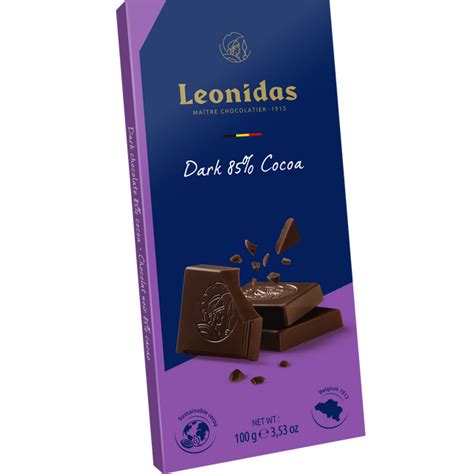 Juodojo šokolado plytelė su kakavos pupelėmis