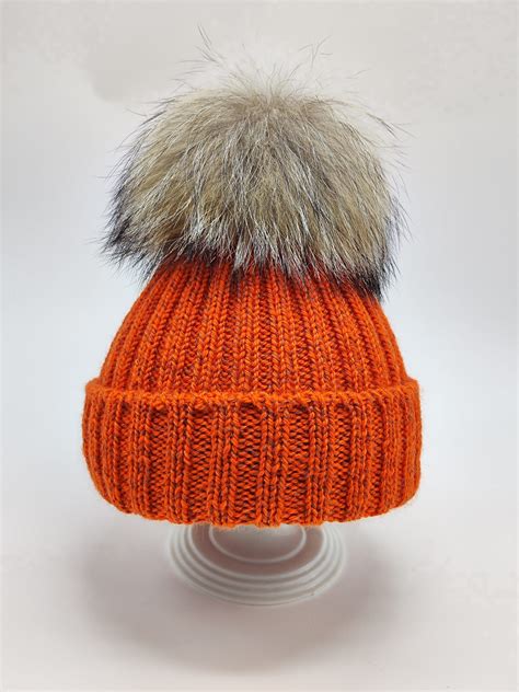 megzta vaikiška kepurė su bumbulu