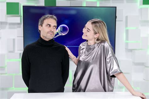 Monika Marija ir Mantas Jankavičius džiaugiasi pasirodžiusiais dalyviais