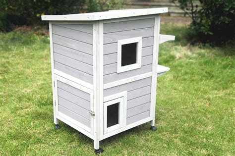 Katės namelis lauke