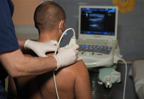 Ultragarsinis vaisiaus kaklo vaiskumo matavimas