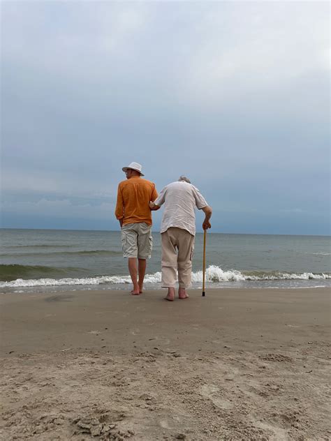 Simbolinis vaizdas, rodantis emocinę įtampą šeimoje