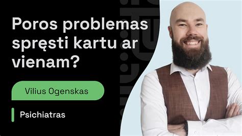 Poros mankštinasi kartu lauke
