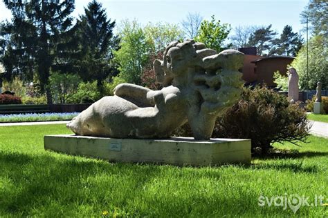 Skulptūrų parkas Rokiškyje