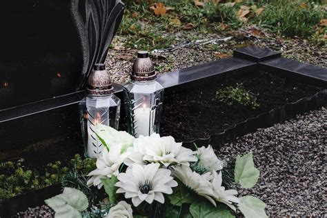 skirtingos medžiagos pavyzdžiai