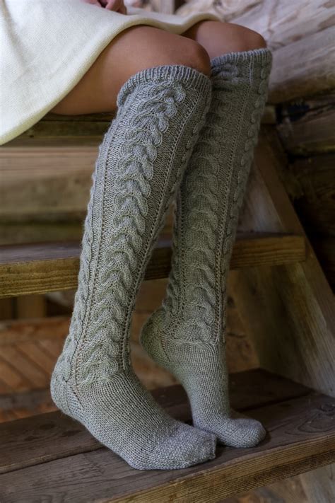 vaikų ilgos kojinės su skirtingais raštais