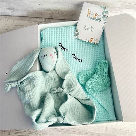 Simbolinės dovanos naujagimiui