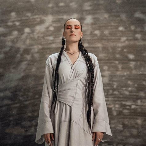 Evgenya Redko vaizdo klipo 