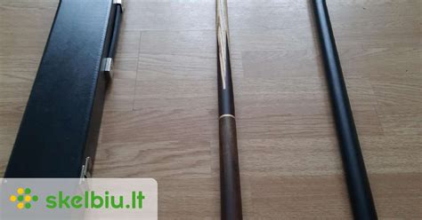 vaiko ranka laikanti biliardo lazda