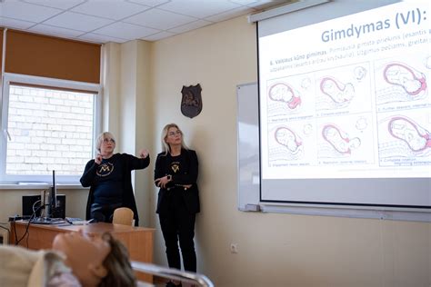 Diagrama, iliustruojanti gimdymo biomechanizmą