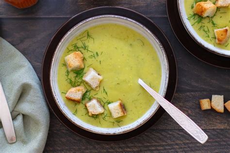 Daržovių sriuba su cukinija