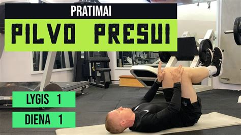 Moteris, atliekanti pratimus pilvo presui