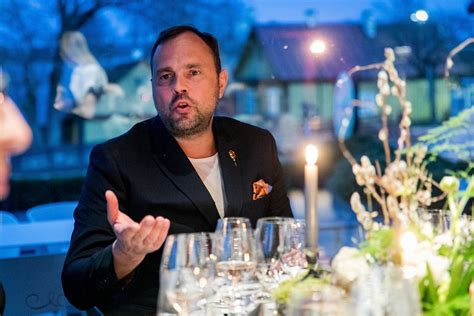 Jogaila Morkūnas su šuniuku