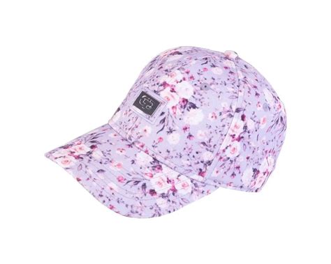 vaikiška kepurė su snapeliu ir drugeliais