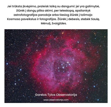 Vaiko stebintis žvaigždes per teleskopą