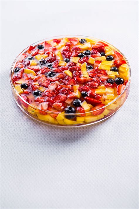 Vaikiškas gimtadienis su vaisiais ir daržovėmis