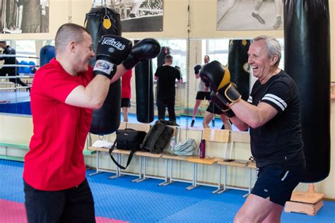 Vaikai bokso treniruotėje